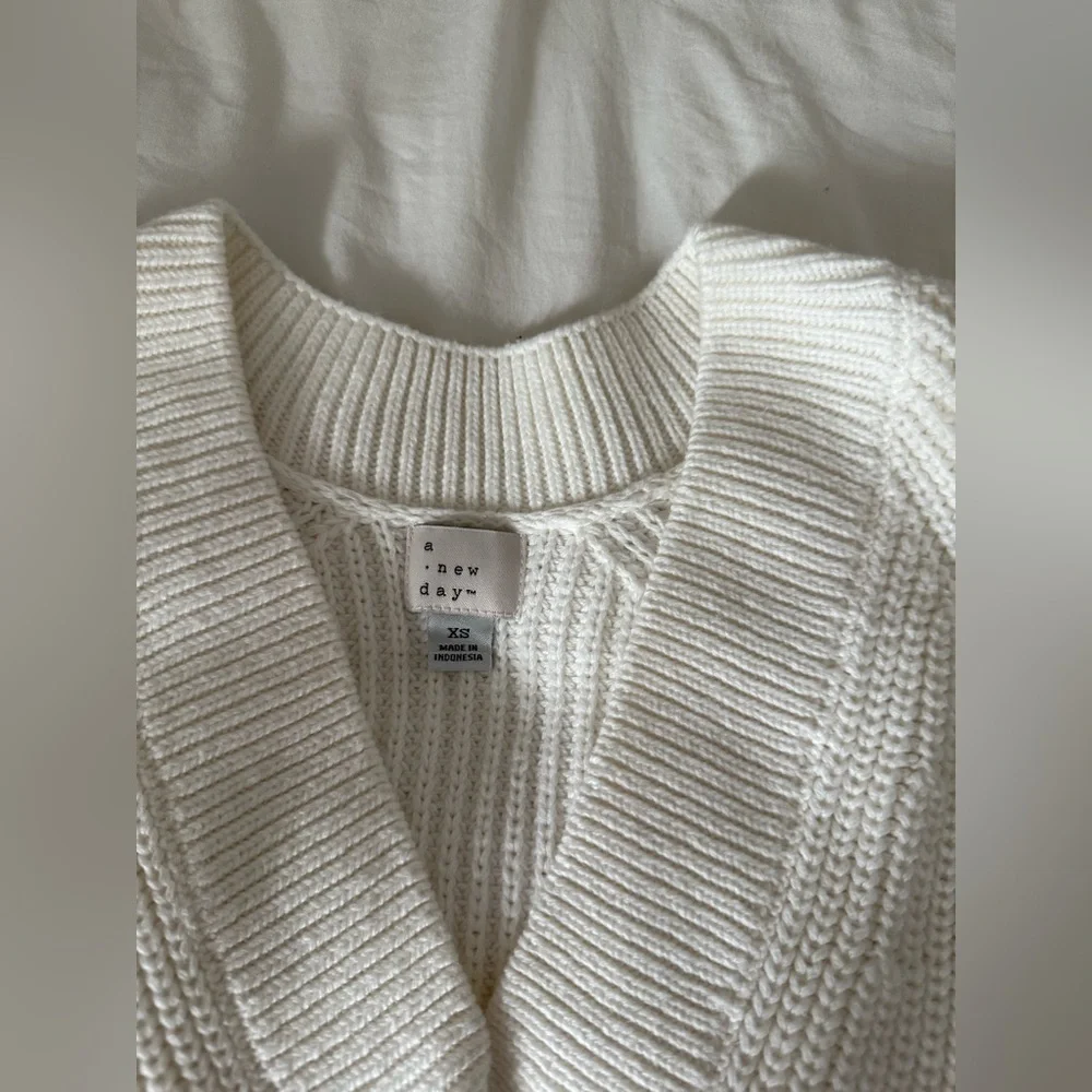 Target sweaters - Picture 3 of 6